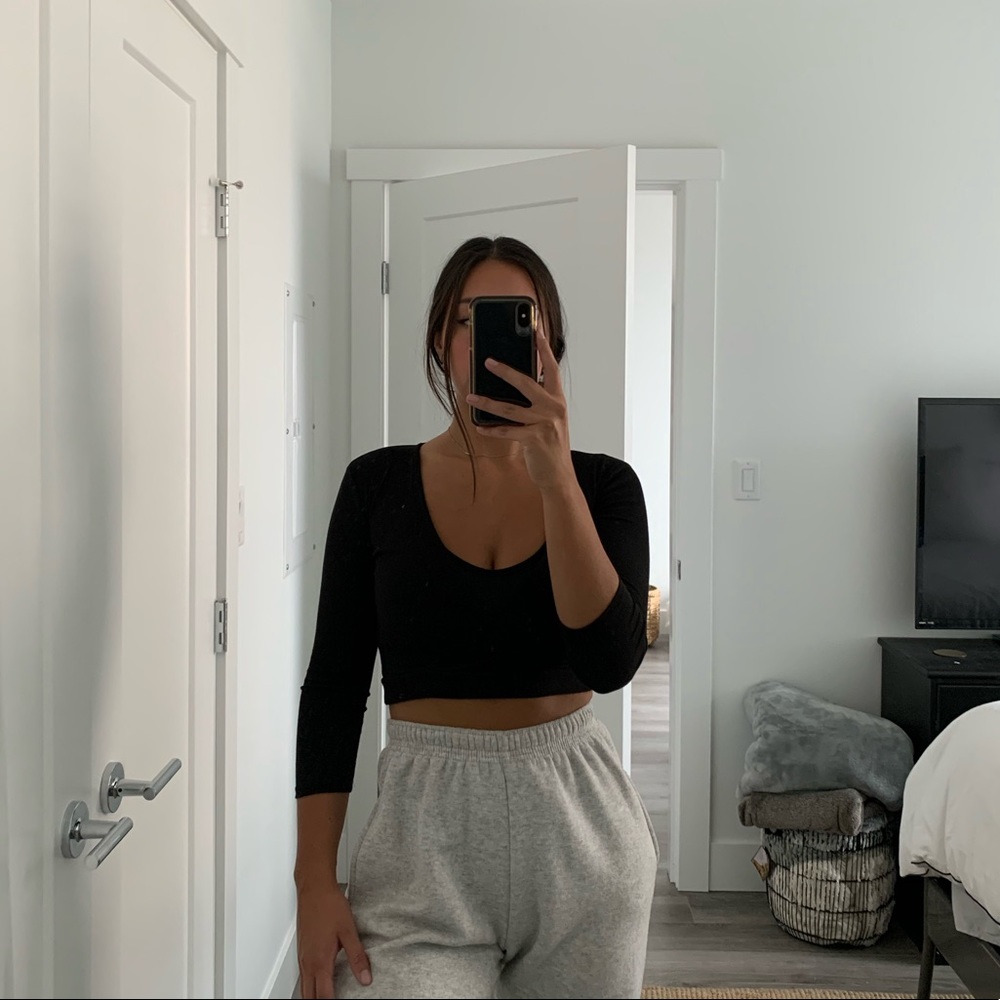 F21 3/4 Length Crop Top